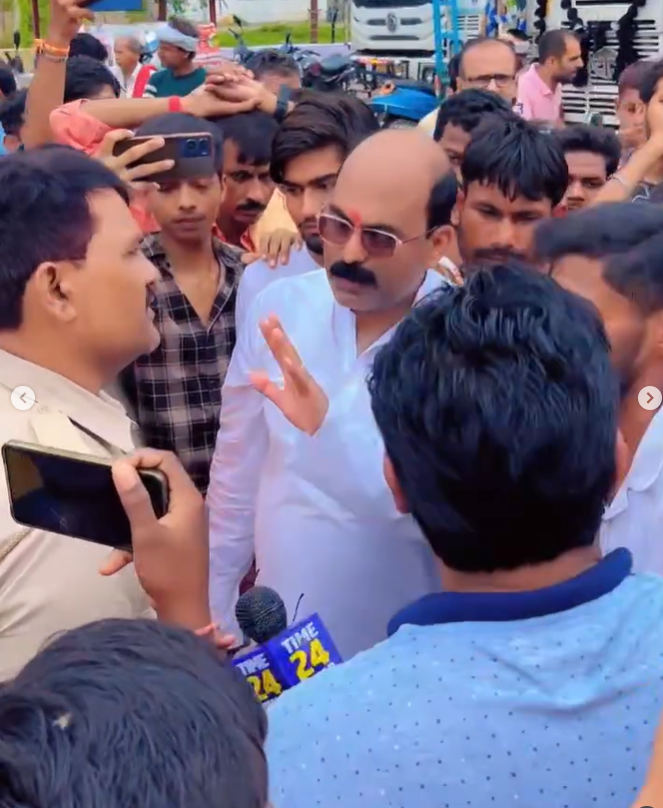 चुनावी प्रचार सामग्री 4