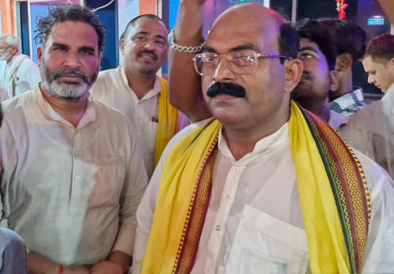 विजय सिंधिया - जन संपर्क